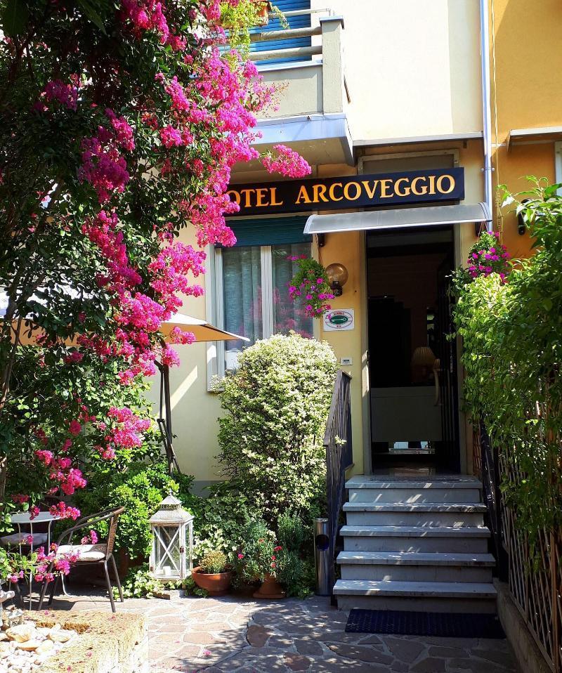 Hotel Arcoveggio Bolonia Exterior foto